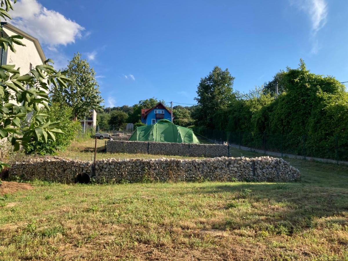 Gabion Garden Hotel Podhájska Buitenkant foto